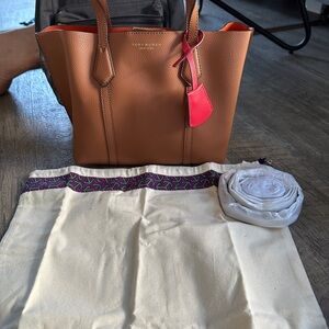 Tory Burch Small Perry Triple Compartment Tote - Crossbody Bag/ Light Amber